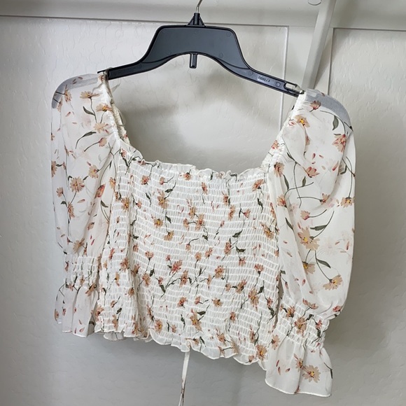 Cropped floral top - Picture 2 of 3